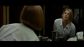 The Top Moments Of Rosamund Pike In Gone Girl Movie