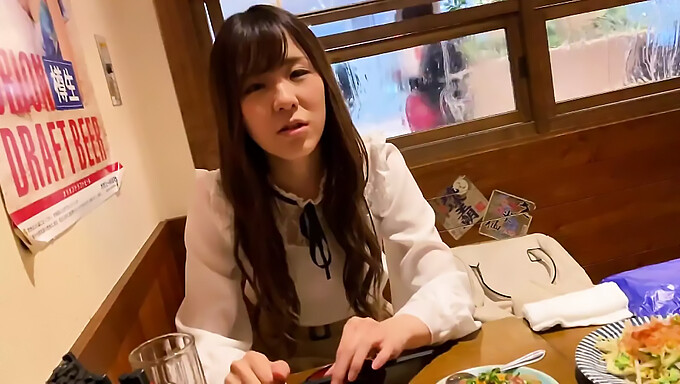 Mashiro, Ein Asiatisches Amateurmädchen, Bekommt In Diesem Video Ihren Ersten Sexgeschmack