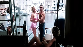 Vintage Französisch Porno: Eine Klassische Begegnung In St-Tropez