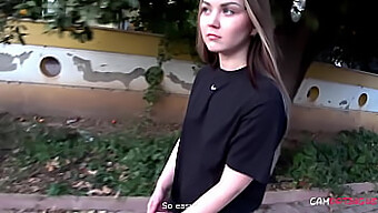 Anyjeva Tesna Pička Dobi Najboljšo Obravnavo V Tem Porno Videu